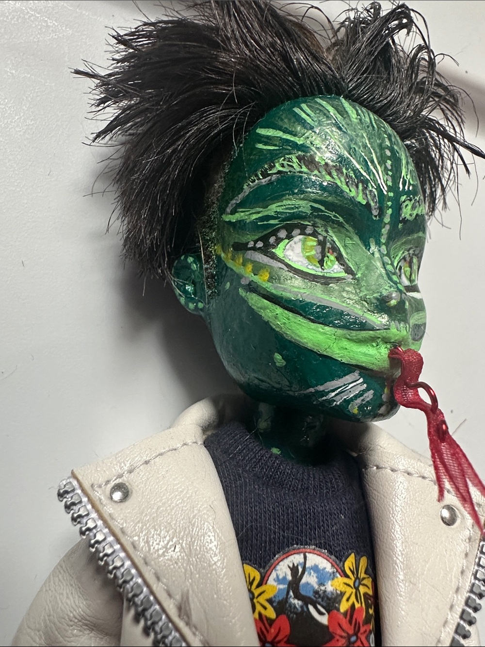 Green Face Monster Doll with White Jacket and Tan Shorts / THRILLER - Picture 5 of 5
